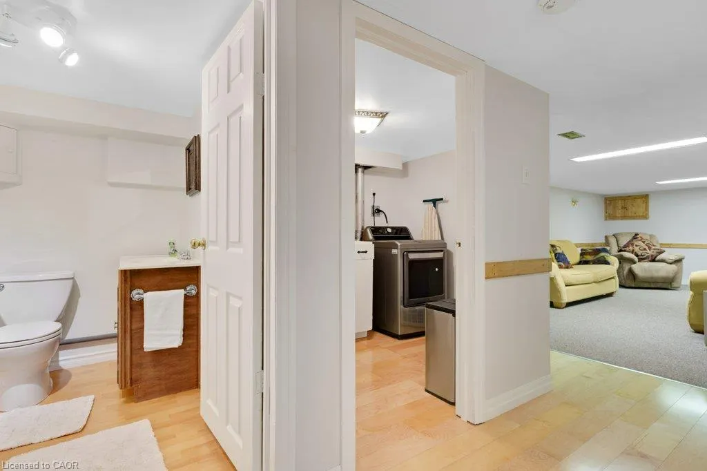 52 Third Avenue