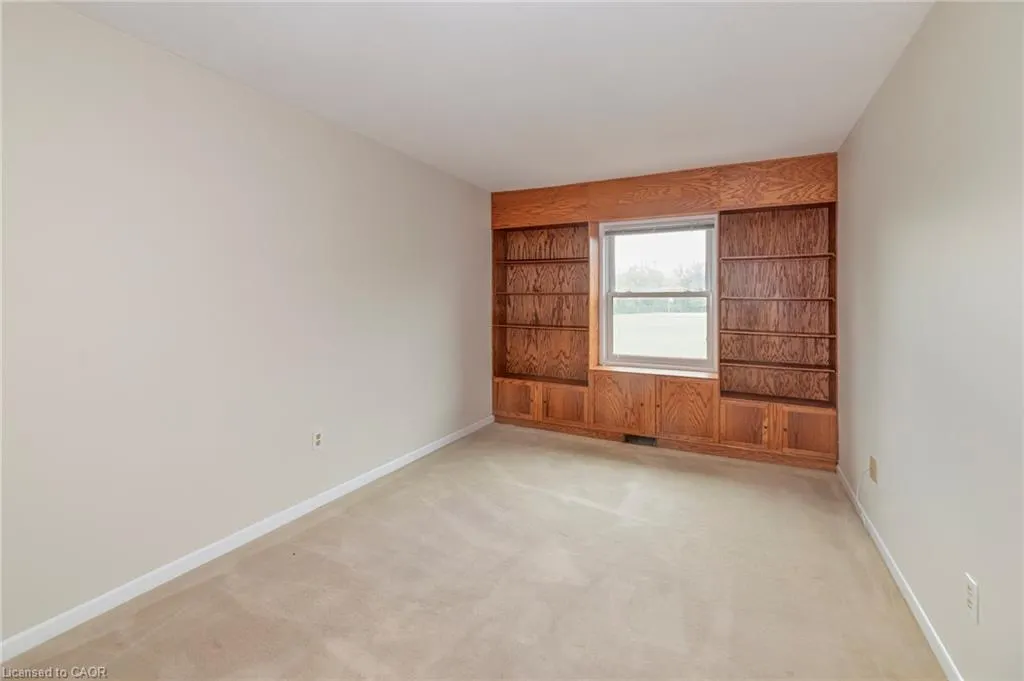 1066 Runnymead Crescent