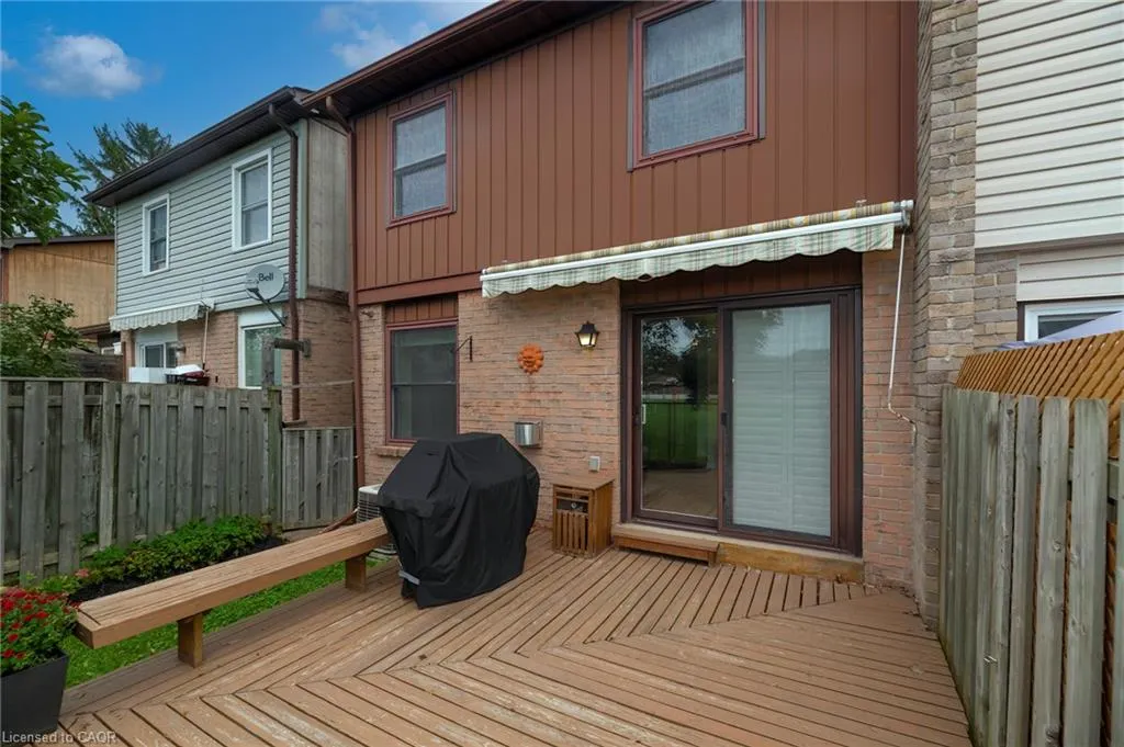 1066 Runnymead Crescent