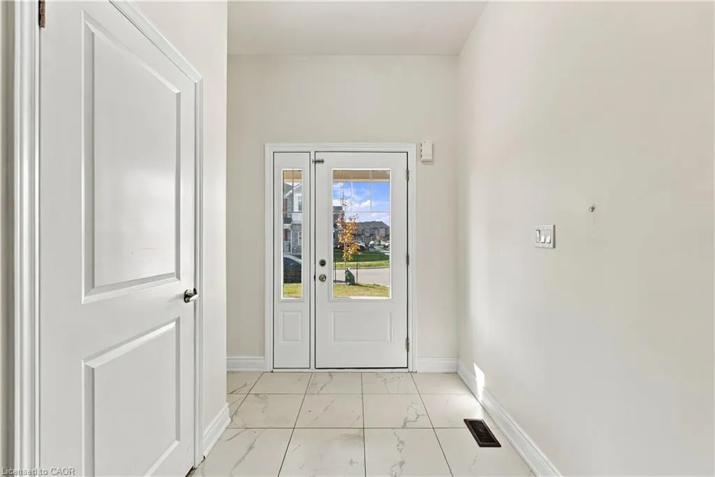 31 Sapphire Way