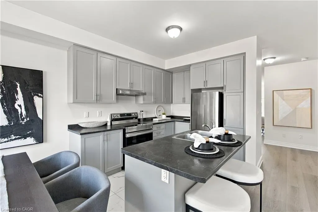 31 Sapphire Way