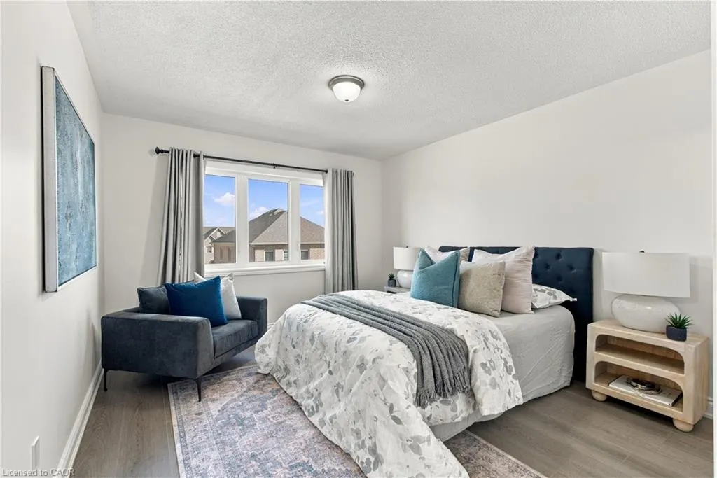 31 Sapphire Way