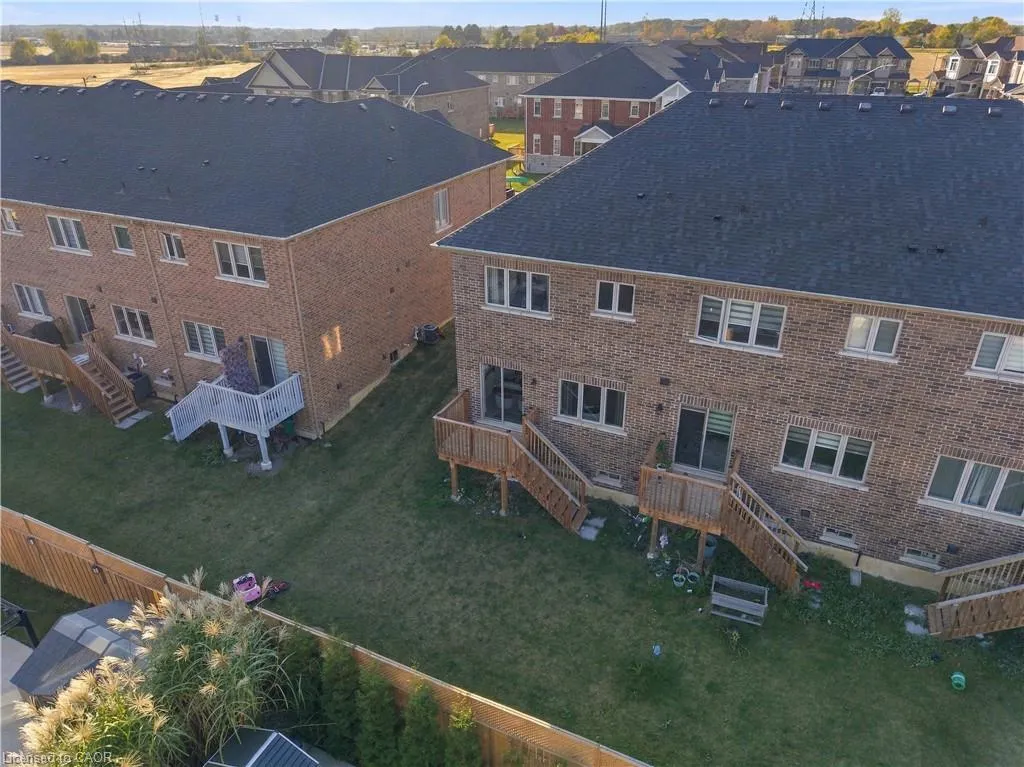 31 Sapphire Way