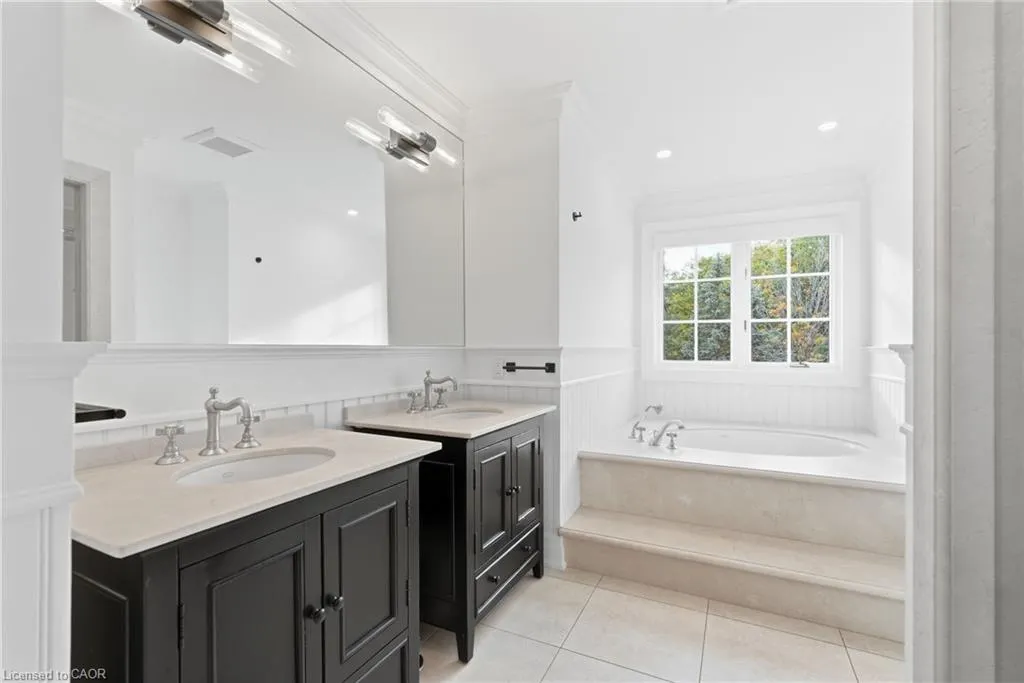 2376 8 Sideroad