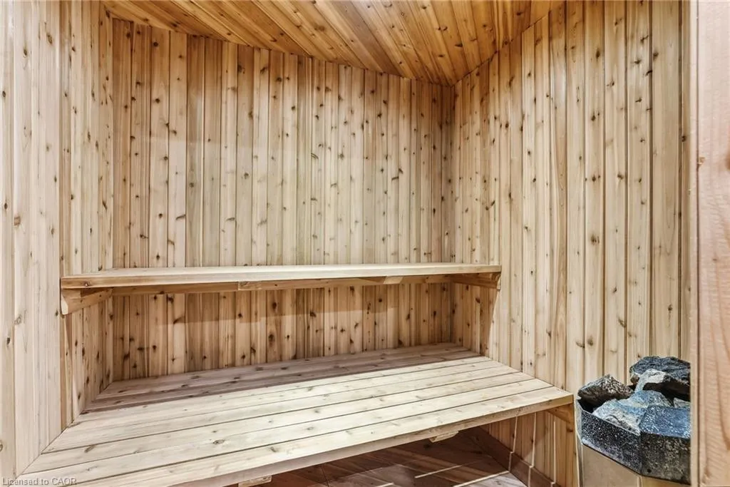 2376 8 Sideroad