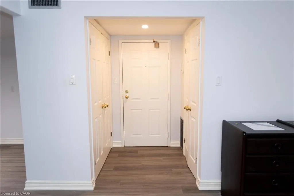 150 Wilson Street W #116