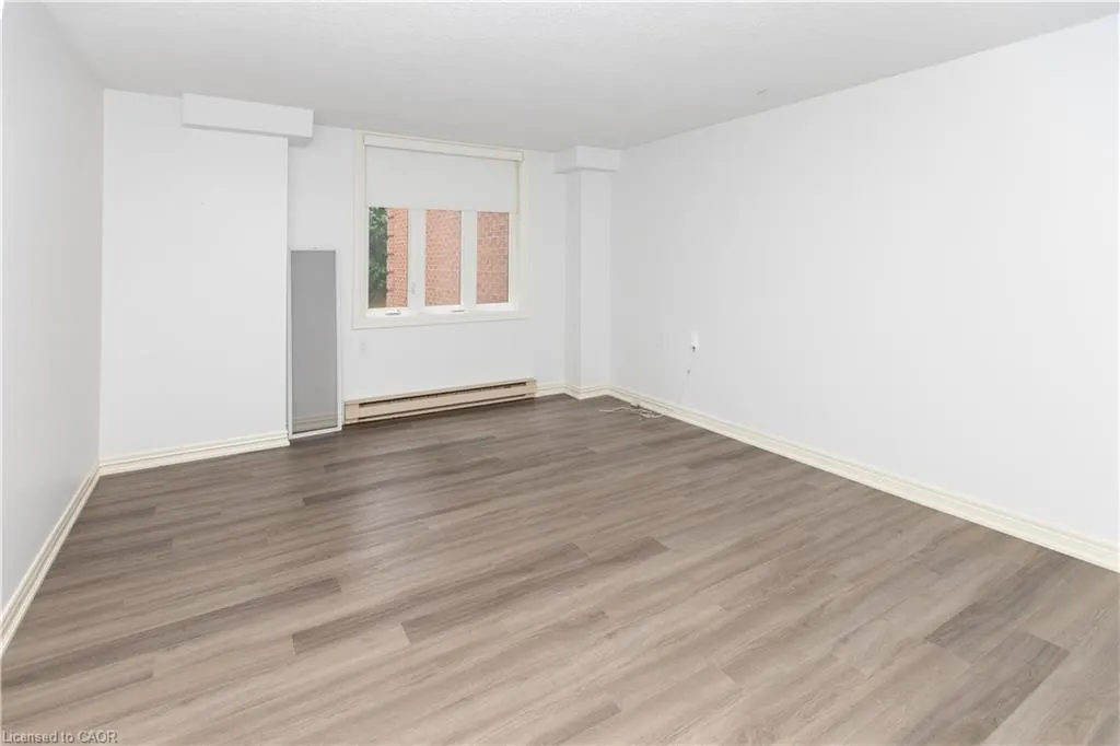 150 Wilson Street W #116