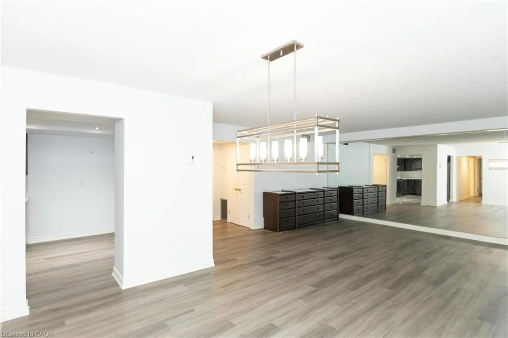 150 Wilson Street W #116