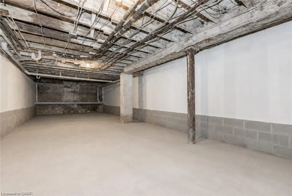 25 Concession Street #110