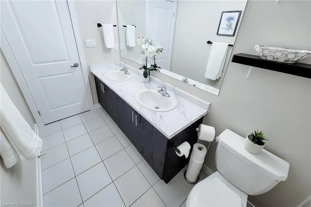 3 Trailside Drive