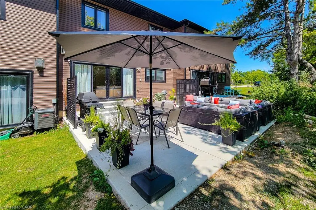 3 Trailside Drive