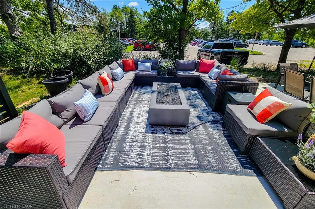 3 Trailside Drive