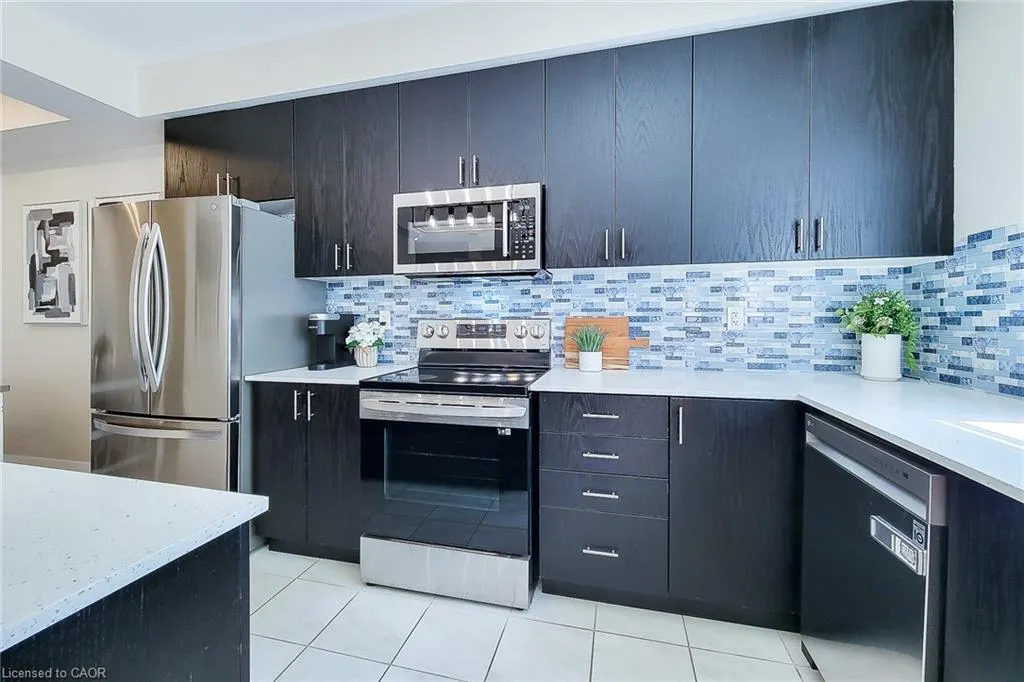 3 Trailside Drive