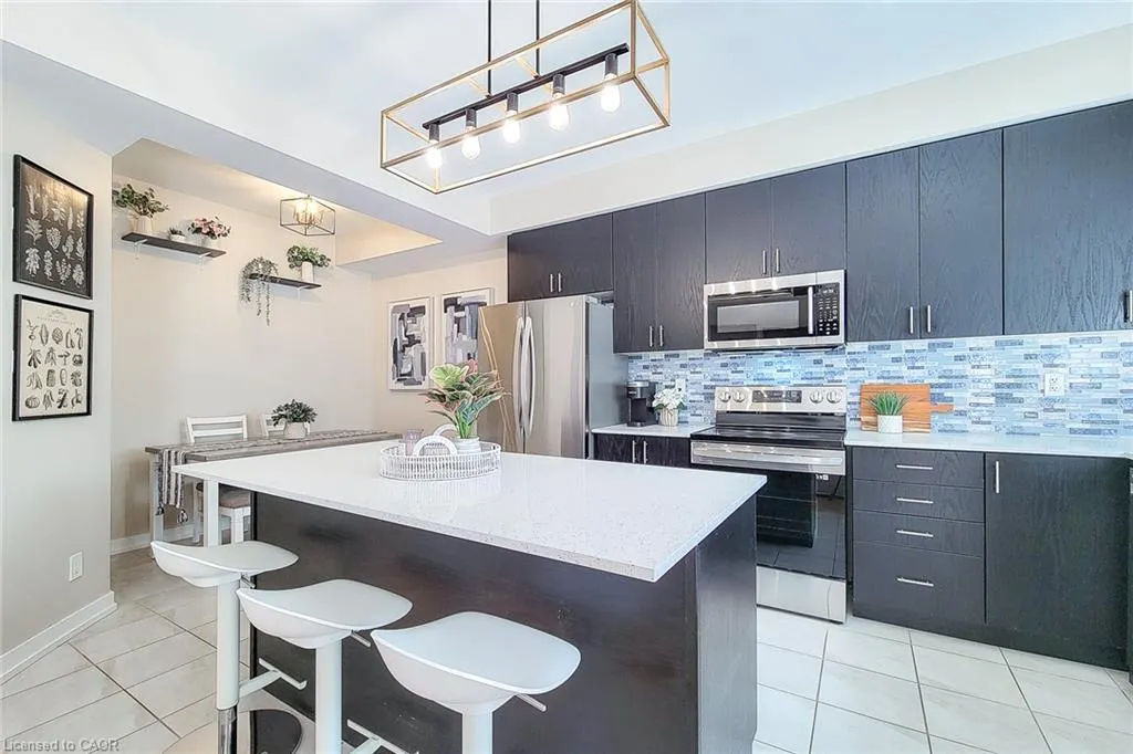 3 Trailside Drive