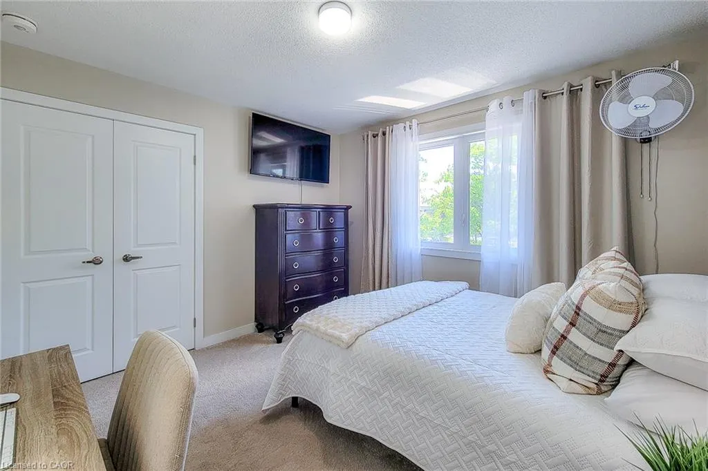 3 Trailside Drive