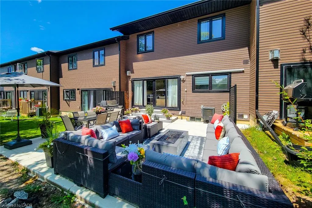 3 Trailside Drive