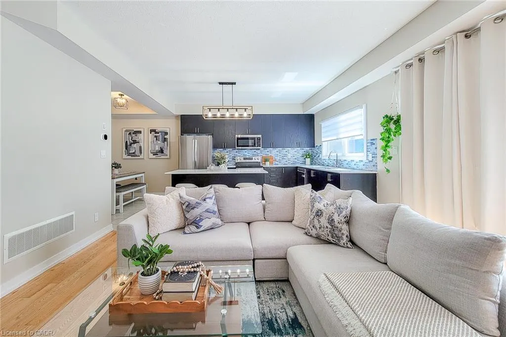 3 Trailside Drive