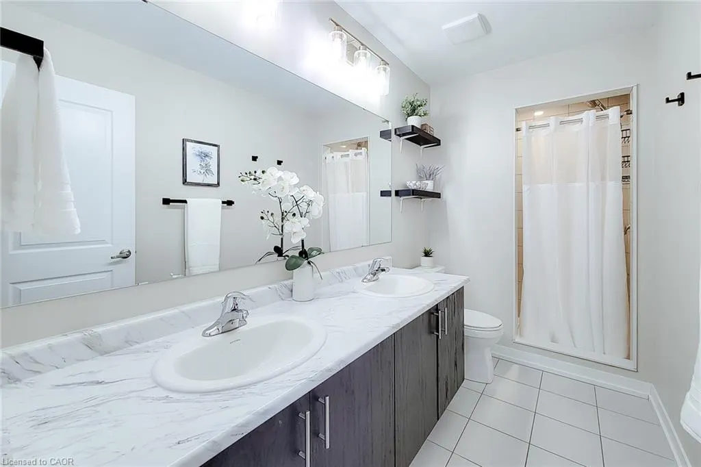 3 Trailside Drive