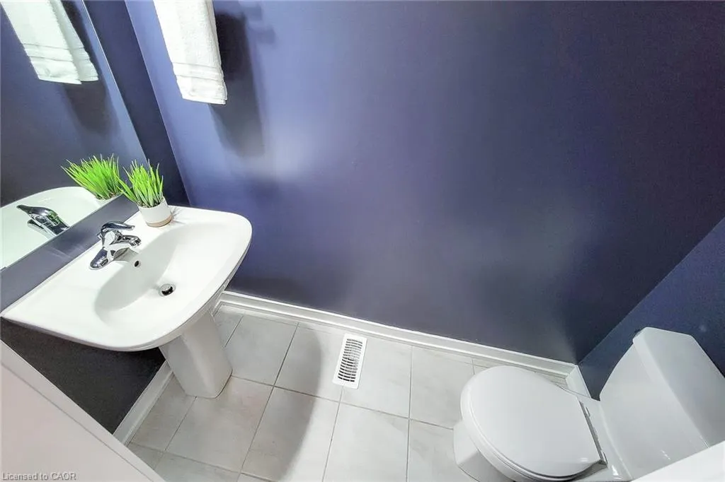 3 Trailside Drive