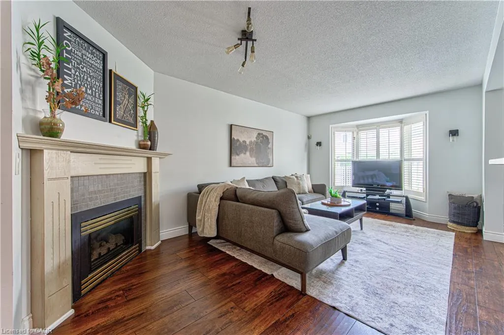 86 Chelsea Crescent