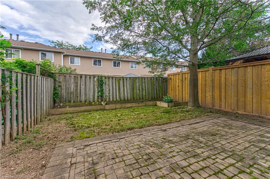 86 Chelsea Crescent