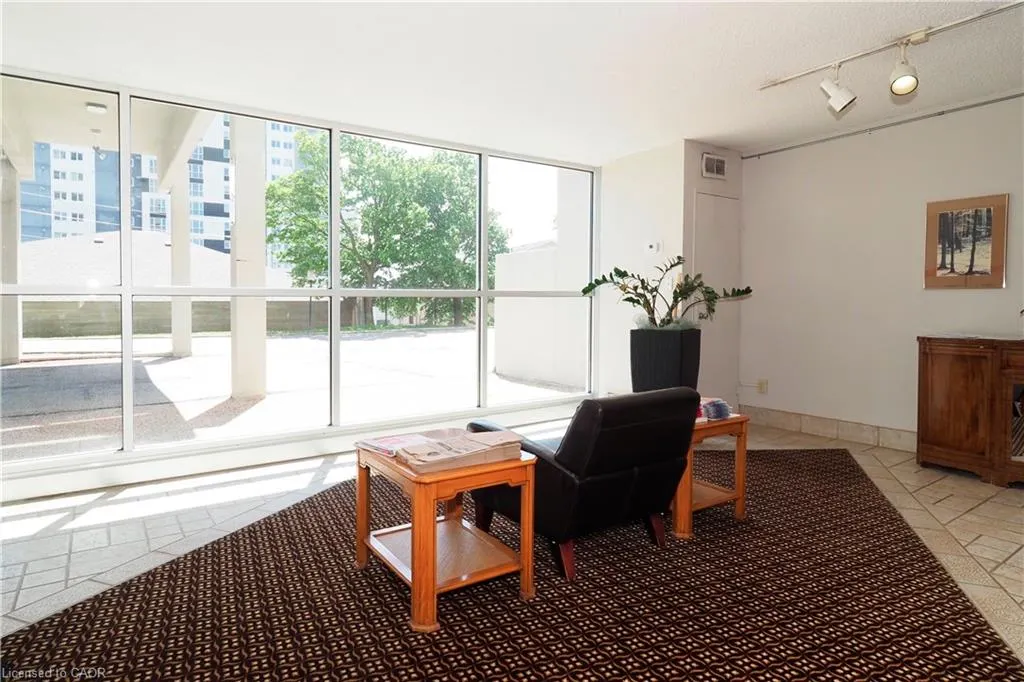 375 King Street N #1105
