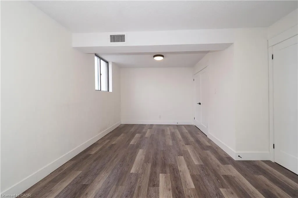 375 King Street N #1105