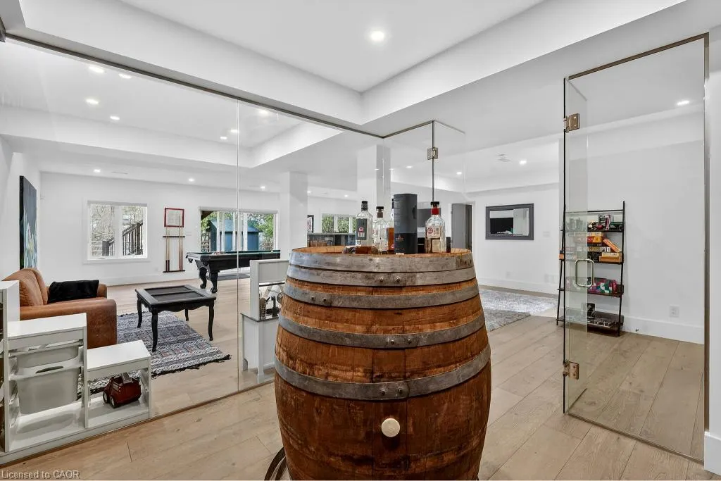 1095 Mineral Springs Road