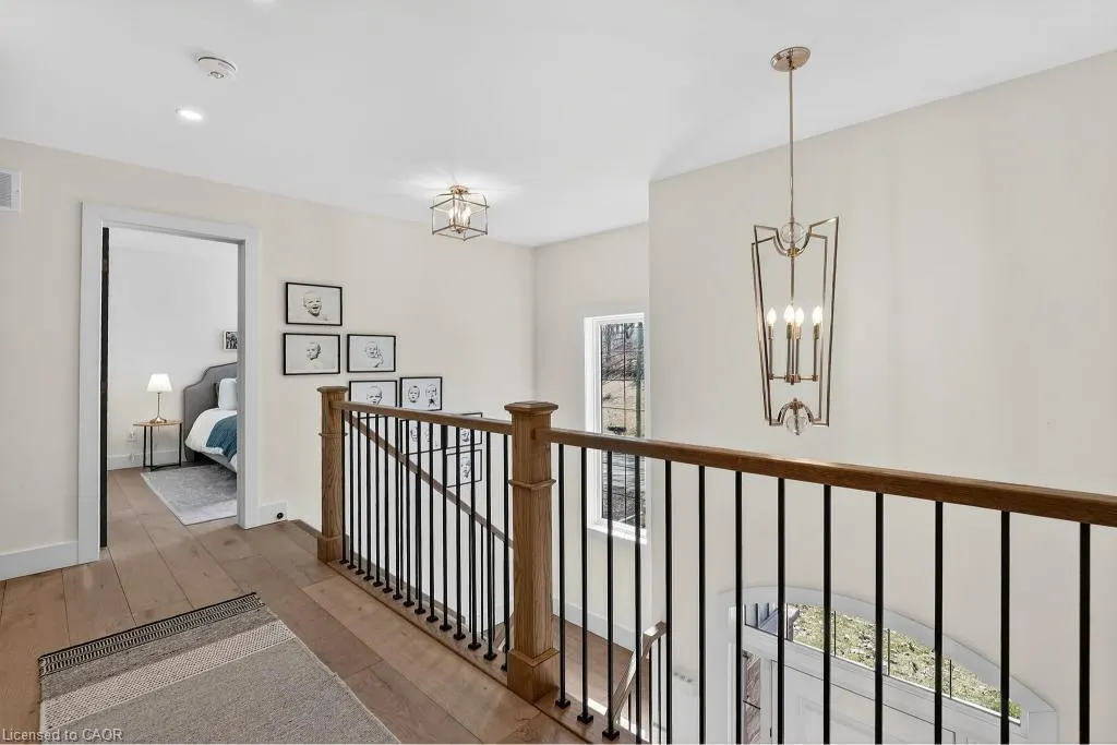 1095 Mineral Springs Road