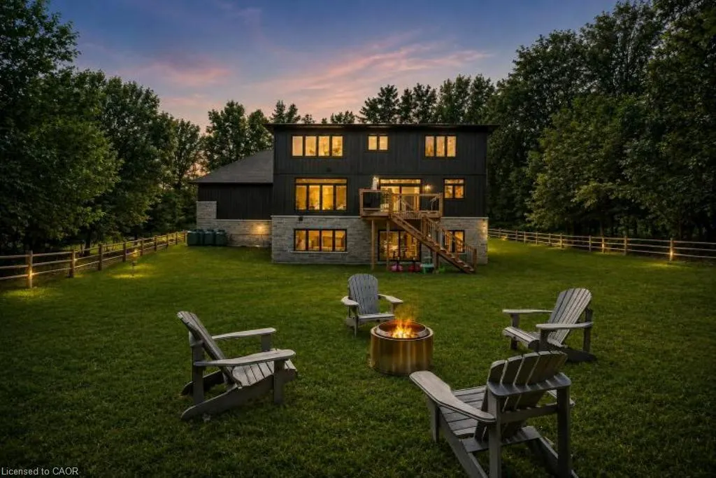 1095 Mineral Springs Road