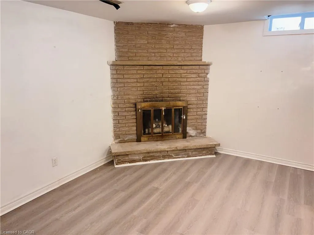 112 Northlake Drive #A