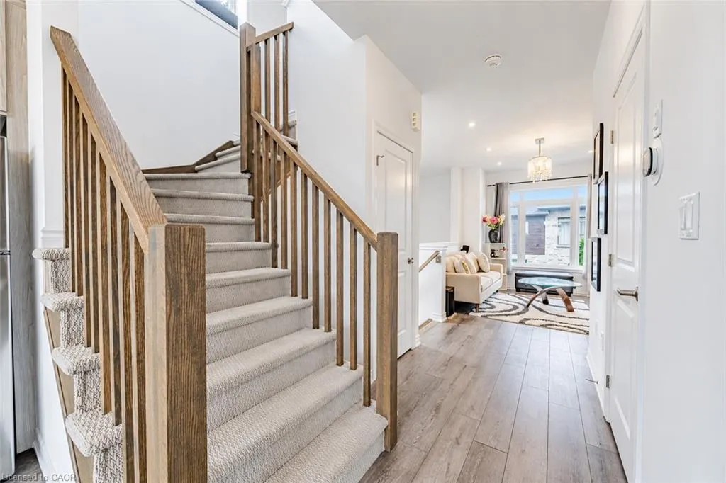 61 Soho Street #19