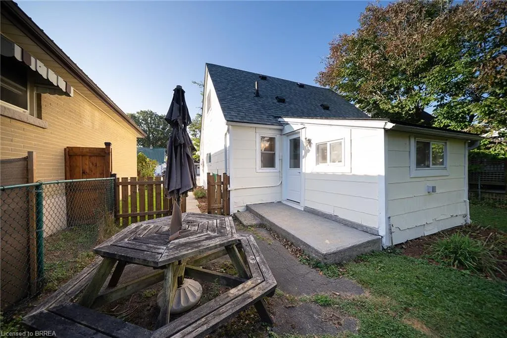 89 Salisbury Avenue