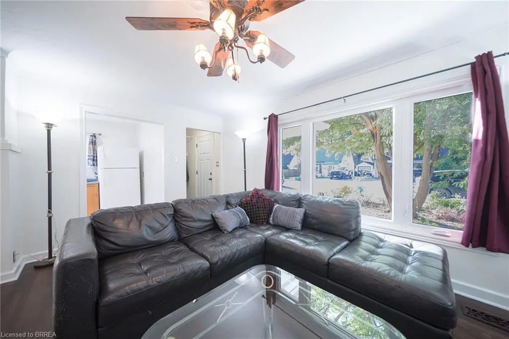 89 Salisbury Avenue
