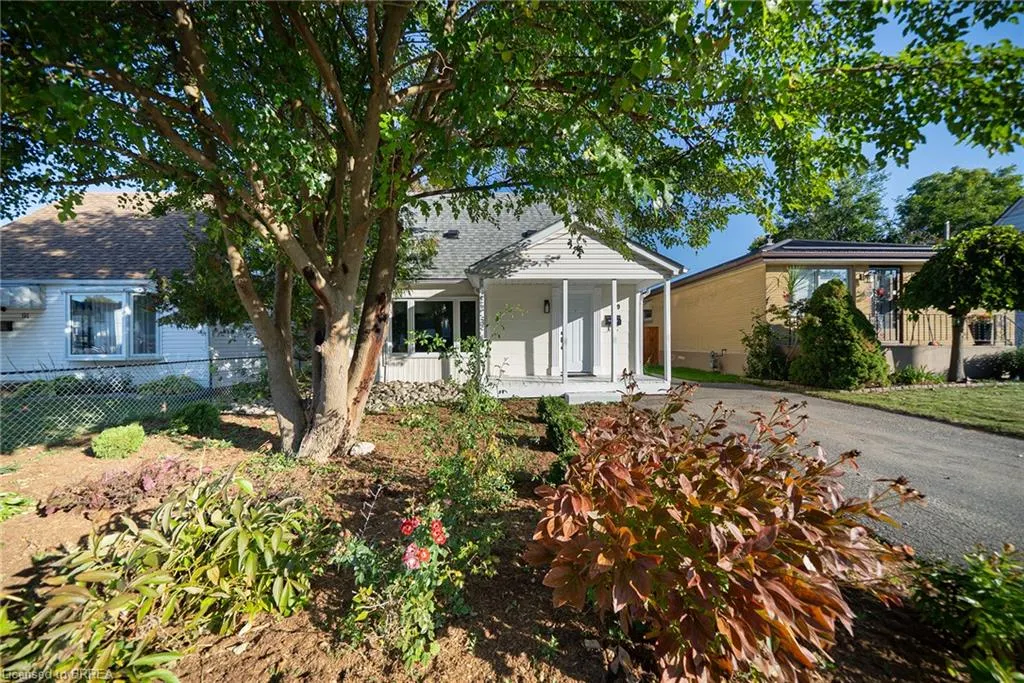 89 Salisbury Avenue