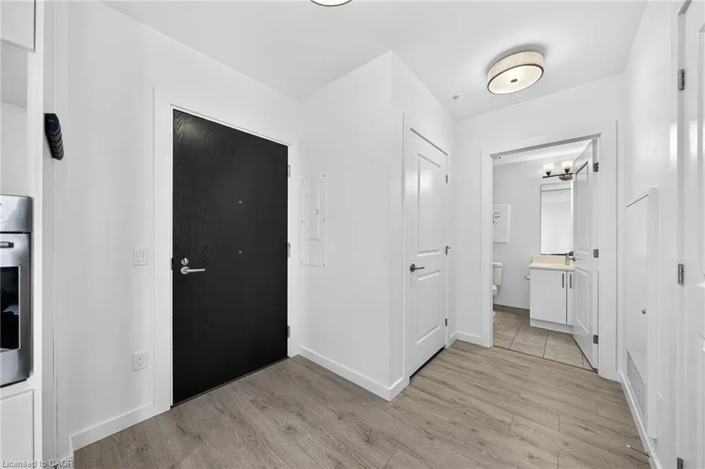 181 King Street S #1607
