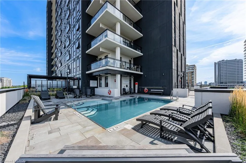 181 King Street S #1607