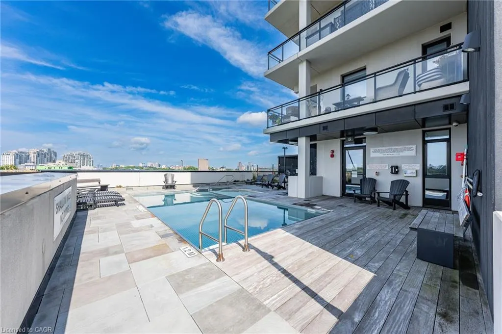 181 King Street S #1607