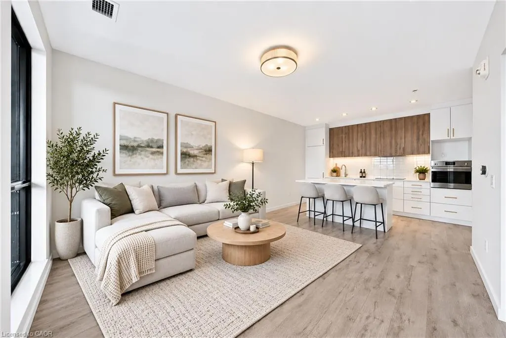 181 King Street S #1607