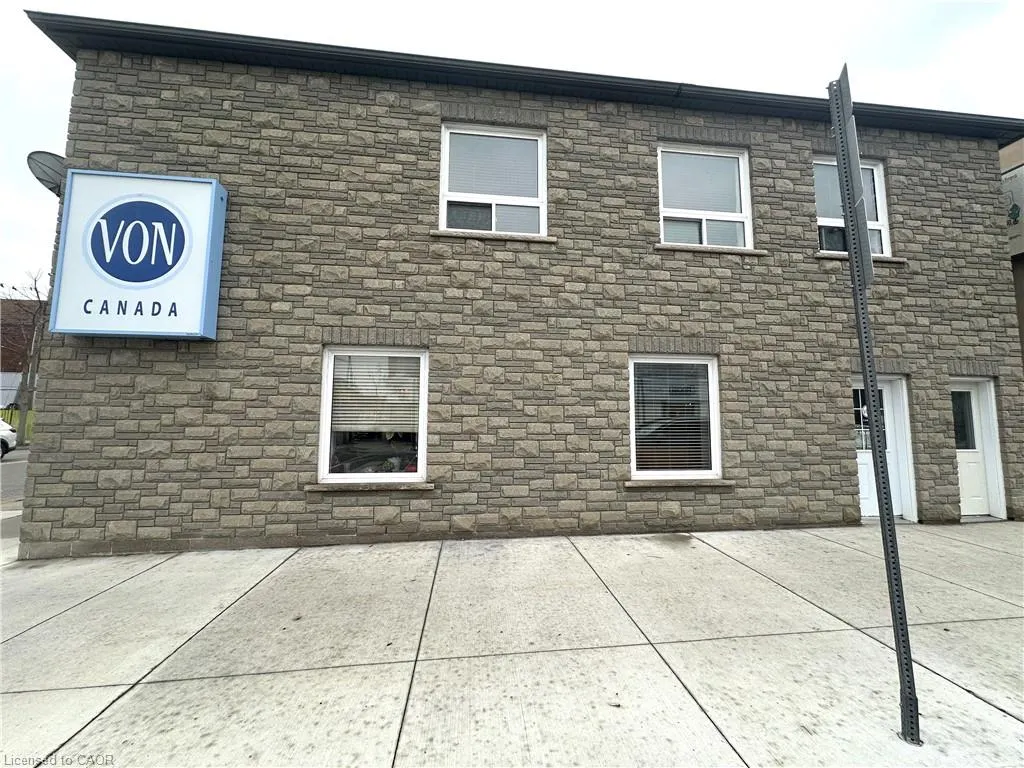 69 Robinson Street