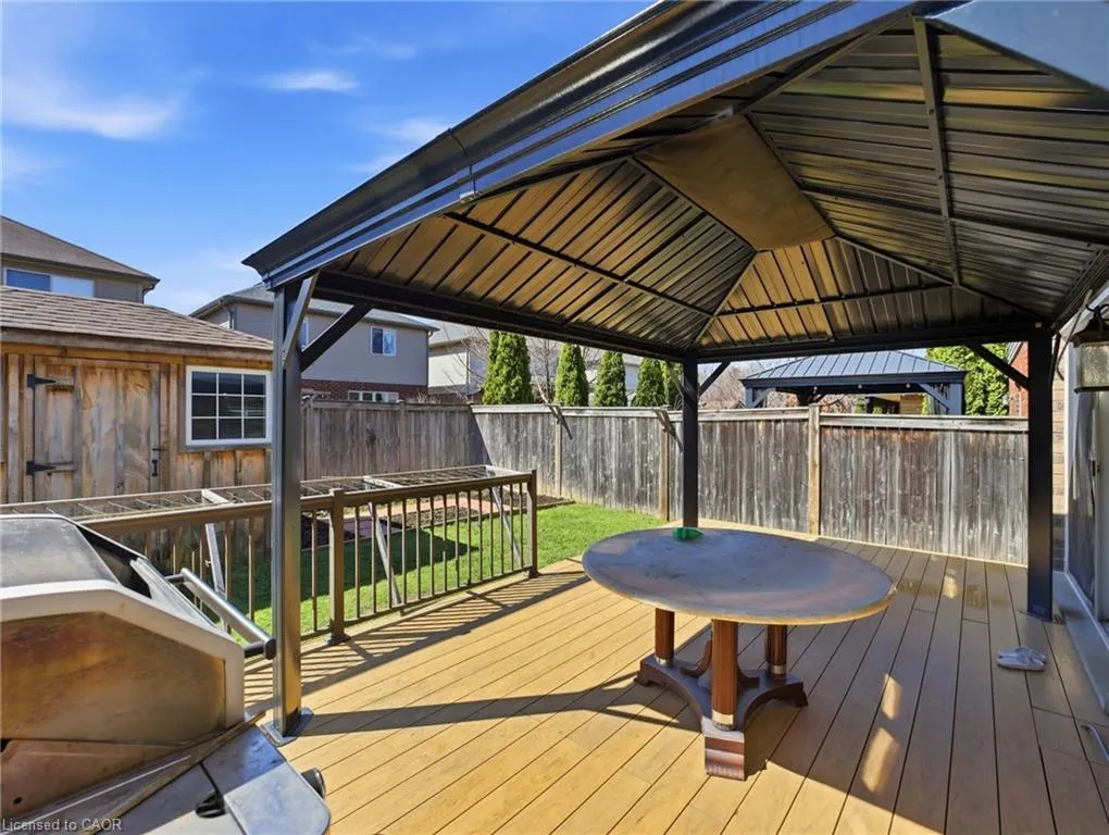 98 Willow Lane