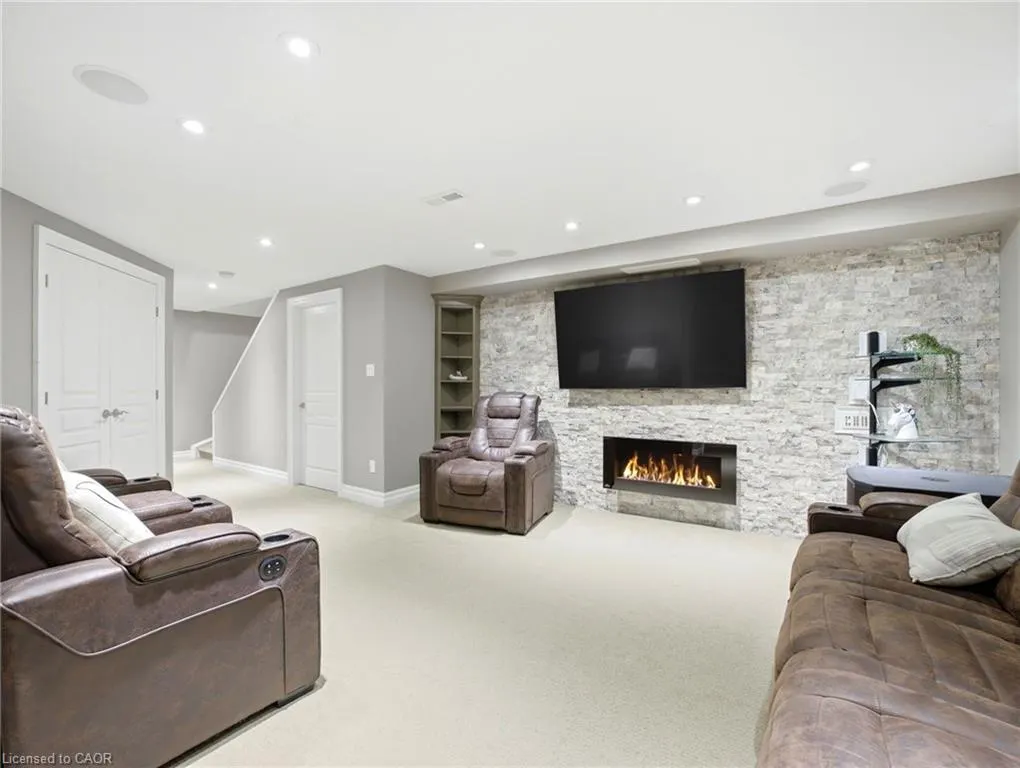 98 Willow Lane