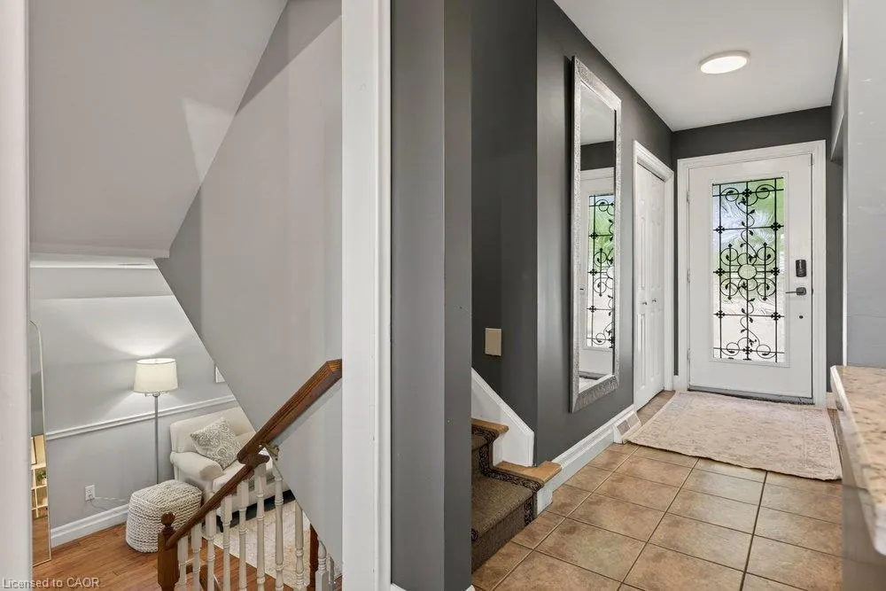418 Fairlawn Crescent