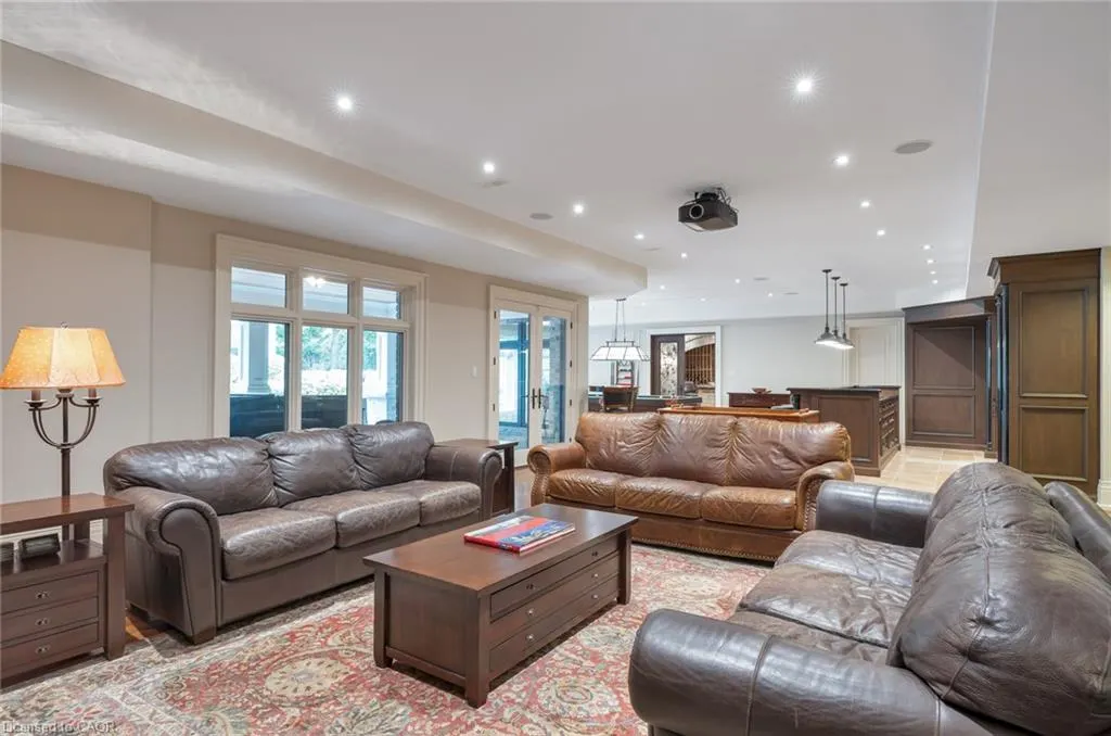 1469 Crescent Road