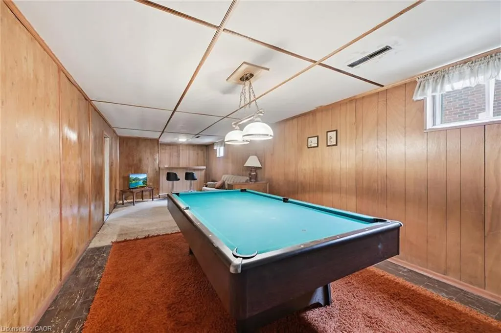 342 East 16th Street