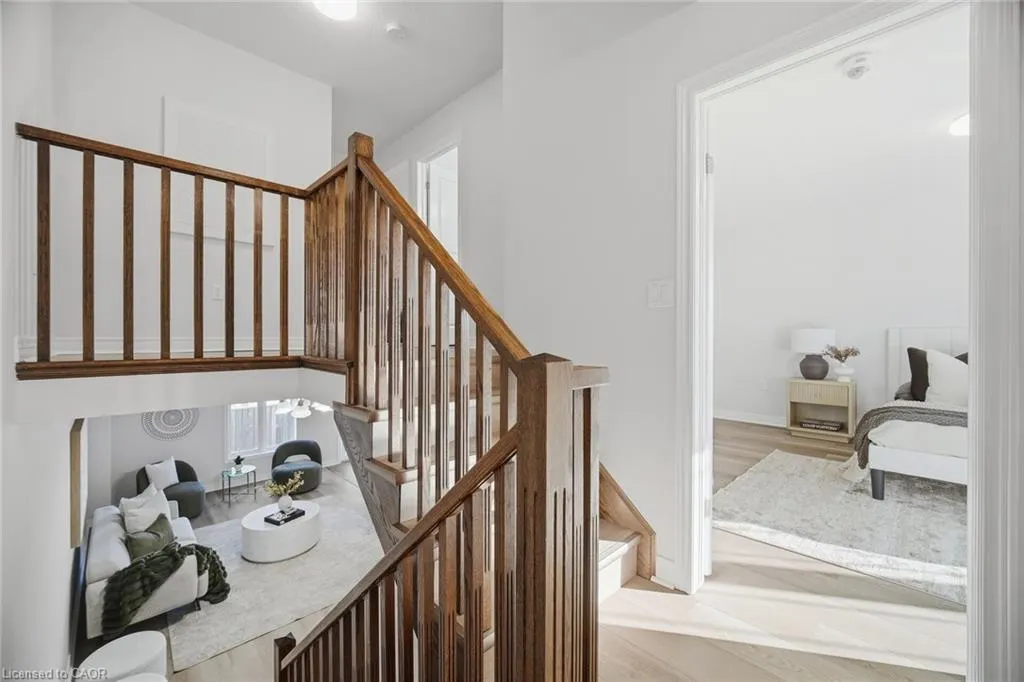 98 Bloom Crescent
