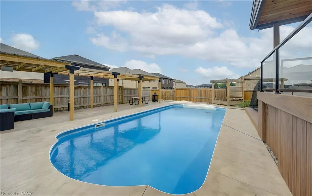 167 Westcliff Way