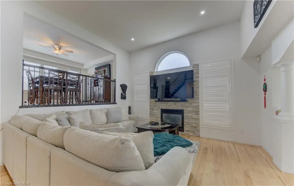 167 Westcliff Way