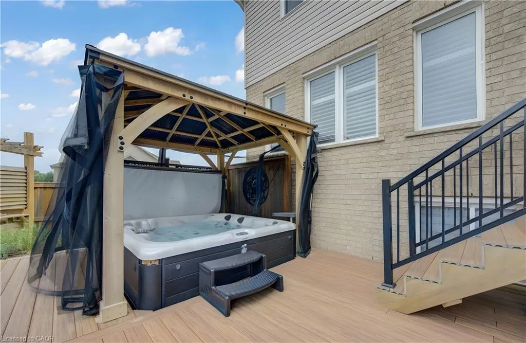 167 Westcliff Way
