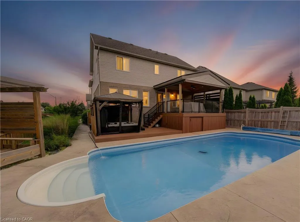 167 Westcliff Way